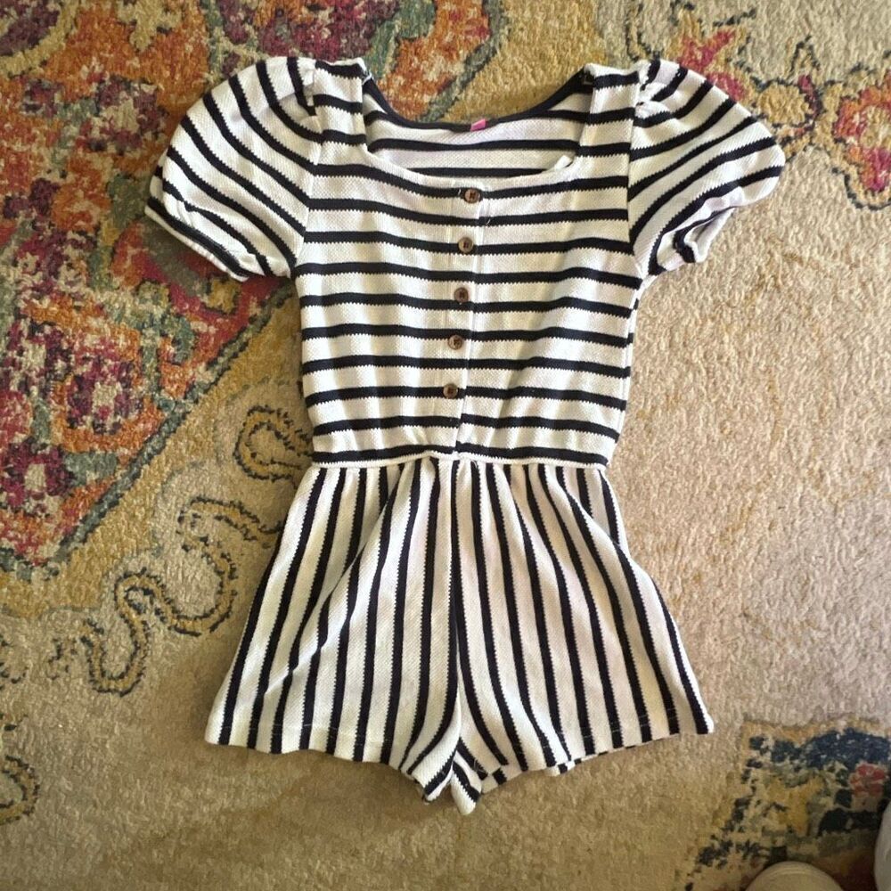 Vince Camuto Girls Romper – Black & White Striped – Size 10